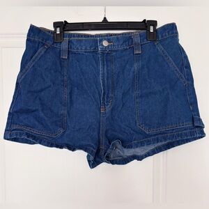 EUC - Women’s Wild Fable Denim Cargo, Elastic Waist Shorts - Size 12